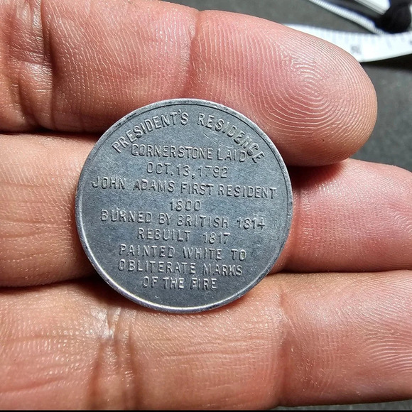 The White House Token President's Residence Washington DC Commemorative Token - Picture 6 of 7
